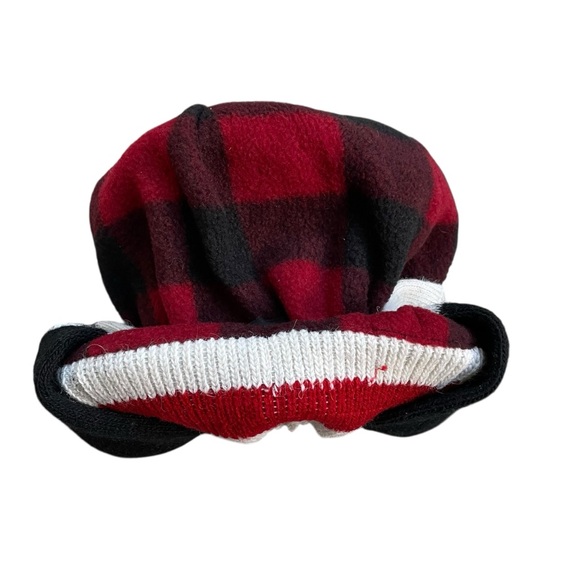 Black and White Pook Toque Hat - Picture 4 of 4